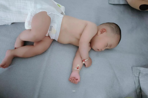 赵县宝宝咳嗽发烧拉肚子